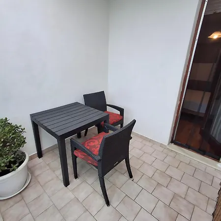 Apartmán Opremljen Apartman Sa Balkonom I Netflixom *