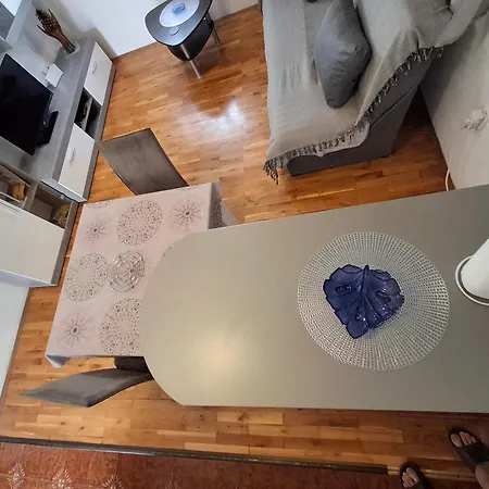 Apartment Opremljen Apartman Sa Balkonom I Netflixom *