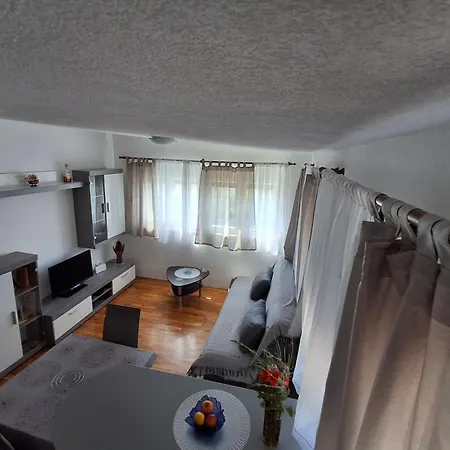 Opremljen Apartman Sa Balkonom I Netflixom Apartment Split