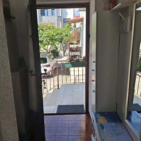 Opremljen Apartman Sa Balkonom I Netflixom スプリト