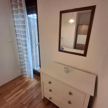 アパート Opremljen Apartman Sa Balkonom I Netflixom